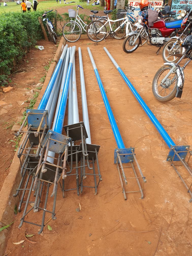 Poles. Galvanised. - Image 3